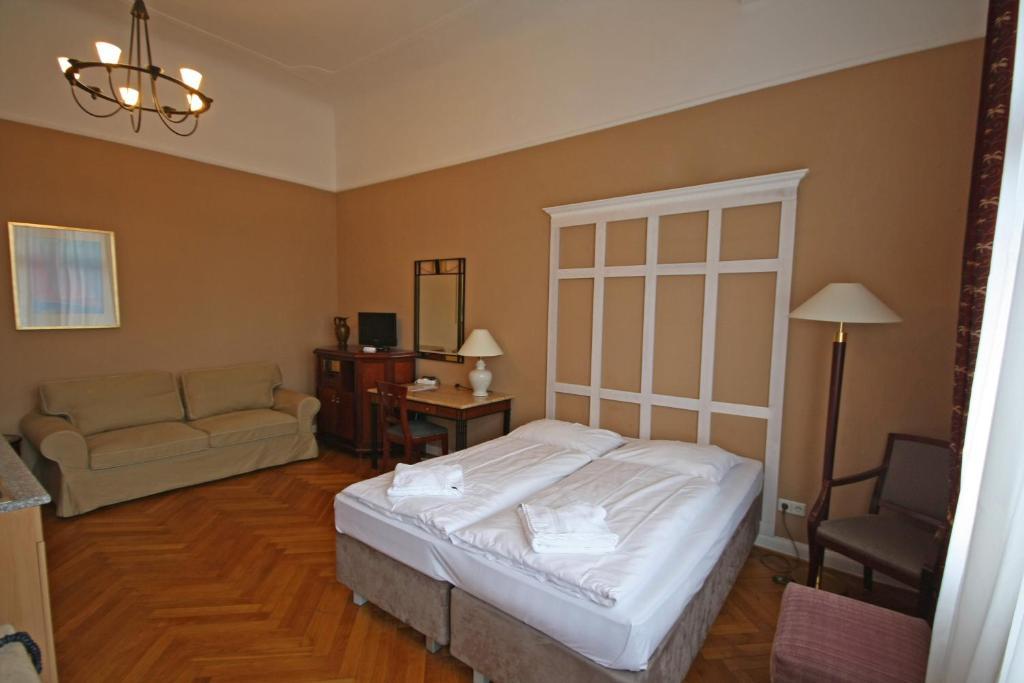 Hotel Am Adenauerplatz Berlin Szoba fotó